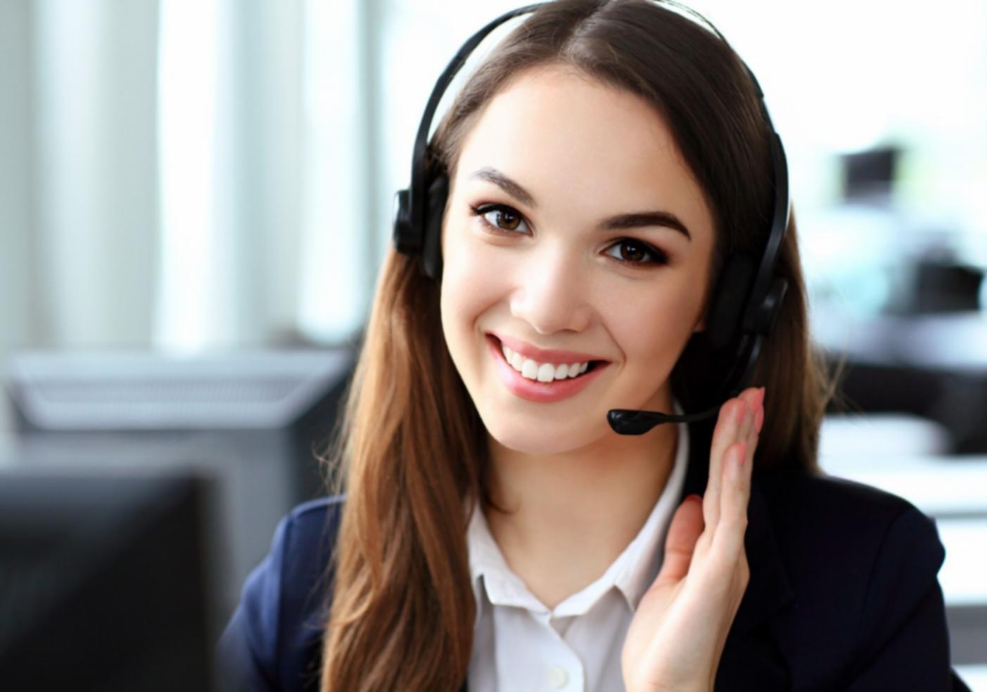 Studenti che collaborano su progetti di corso